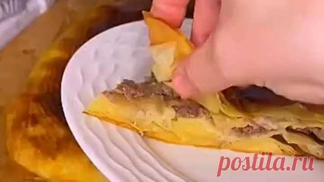 Слоёная лепёшка с сытной начинкой