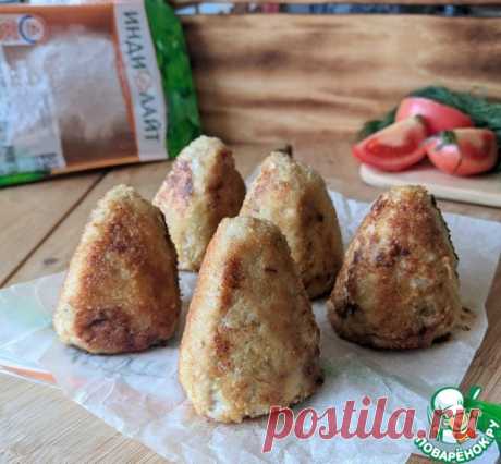 Котлеты &quot;Космос&quot;. Я обожаю кулинарные шоу. Не могу заснуть, не посмотрев какую-нибудь передачу. Даже мой старший внук говорит: &quot;Ну, смотри своё, про еду&quot;. Фаворит у меня, конечно, &quot;Битва шефов&quot;. Просмотрела абсолютно все выпуски. В последнем было задание приготовить котлеты &quot;Космос&quot;. Впервые о них услышала, да и участники тоже. Готовили, как всегда, &quot;кто во что горазд&quot;. Решила посмотреть рецепт в интернете. Однозначного тоже не оказалось.…