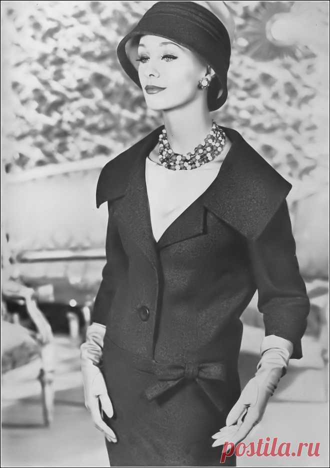 Joy Weston in gray flannel, short jacket ending in a bow, … | Flickr