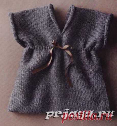 Детское платье спицами