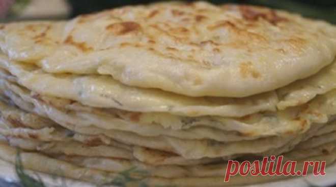 Нереально вкусные аварские лепешки Любите вкусненькое? Тогда эти лепешки просто созданы для вас: вместо хлеба, как закусочную булочку, с сыром, с мясом, с супом... Ну идеально же!