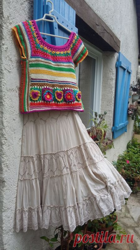 Dimanche pluvieux, jardin heureux, crop top khalo - mamie jeannette tricote mais pas que ......