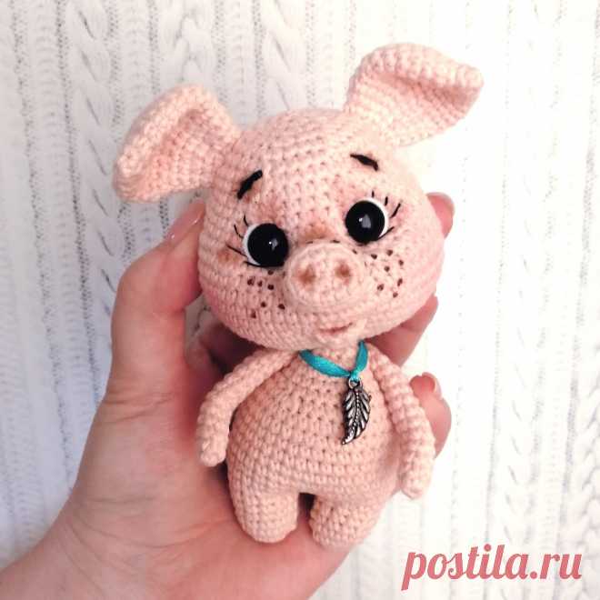 PDF Поросёнок - символ 2019 года. FREE amigurumi crochet pattern. Бесплатный мастер-класс, схема и описание для вязания амигуруми крючком. Вяжем игрушки своими руками! Свинка, поросенок, pig, piglet, piggy, свинья, поросёнок, schwein, porco. #амигуруми #amigurumi #amigurumidoll #amigurumipattern #freepattern #freecrochetpatterns #crochetpattern #crochetdoll #crochettutorial #patternsforcrochet #вязание #вязаниекрючком #handmadedoll #рукоделие #ручнаяработа #pattern #tutorial #häkeln #amigurumis
