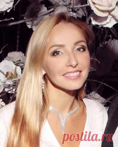 Татьяна Навка получила самые дорогие сердцу подарки от дочерей в свой День рождения