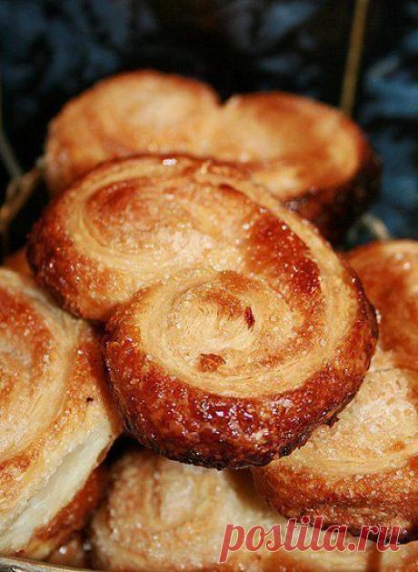 Печенье «Слоеные ушки».