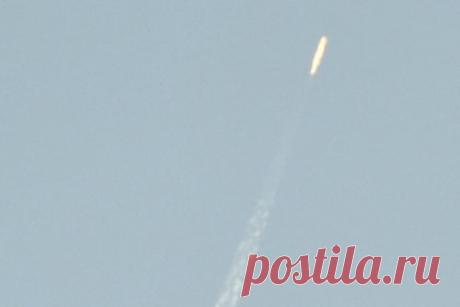 Япония создаст группировку спутников для отслеживания гиперзвуковых ракет. Министерство обороны Японии рассматривает возможность создания группировки спутников для отслеживания гиперзвуковых ракет. Об этом со ссылкой на японскую прессу сообщает РИА Новости. Речь идет о возможности выведения на низкую околоземную орбиту 50 малых космических аппаратов.