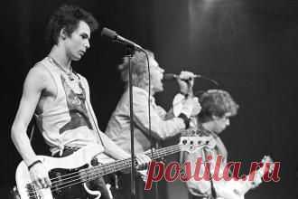 Шоу-Бизнес Будь собой или сдохни. Размышления о Сиде Вишесе и поколении постпанка - свежие новости Украины и мира