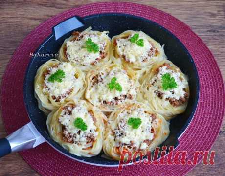 "Гнезда" с фаршем и овощами