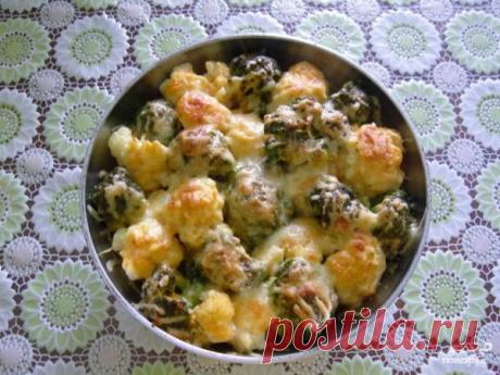 Цветная капуста запеченная с сыром вошла в мой рацион, пока я жила целый месяц в Европе. Я просто поражалась, как много овощей едят европейцы! Делюсь интересным рецептом, пользующимся у них спросом.