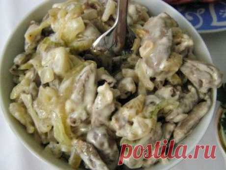 Салат с куриными сердечками и грибами - oчень вкусный салат из простых ингредиентов