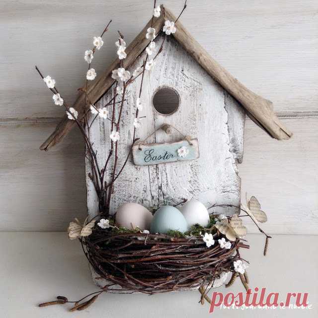 Каждый смотрит на облаке: Easter Bird House