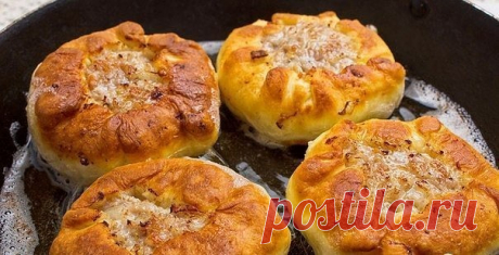 Настоящий татарский вак беляш 
 
Ингредиенты: 
 
Для теста: 
Яйцо куриное - 1 шт. 
Кефир – 120 мл. 
Мука пшеничная – 2 стакана 
Для начинки: 
Яйцо куриное – 1 шт. 
Картофель – 4-5 шт. 
Мясо или фарш – 500 г 
Лук репчатый – 2 шт. 
Масло сливочное – 70 г 
Перец черный молотый 
Соль 
Специи – по вкусу 
 
Приготовление: 
Из вышеперечисленных ингредиентов готовим тесто, чтобы оно получилось мягким и эластичным. Делим тесто на шарики размером с мячик для пинг-понга. 
Берем мясо,...