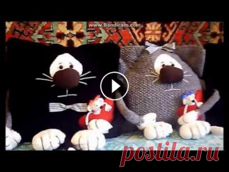 Подушкa кот+как связать кота спицами(хвост).Часть 1.Котоподушка. #подушка кот##котаподушка##как связать кота# Котаподушки-как связать подушку кот спицами,описание как связать хвост.Полное описание Кот Филипп крючком...