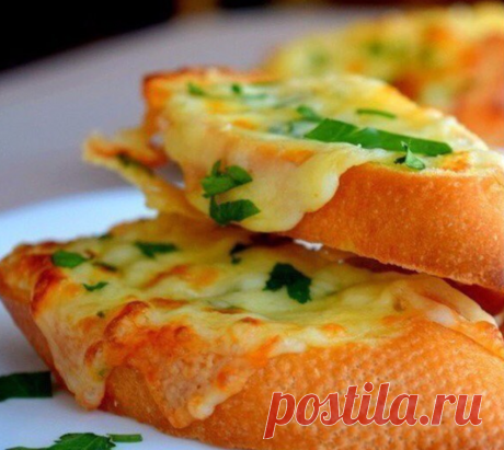 БУТЕРБРОДЫ С ЧЕСНОКОМ И СЫРОМ 🌿