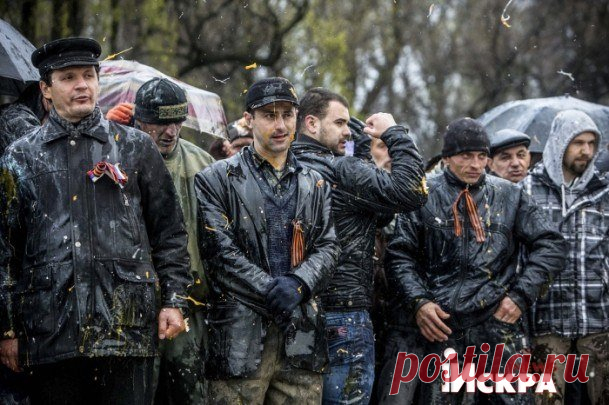 Защитники Отечества: 300 запорожцев против фашистской своры «Правого сектора»