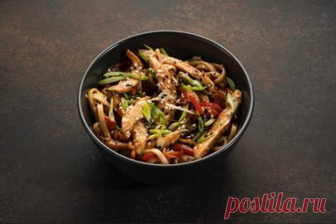 15 простых рецептов лапши вок с курицей