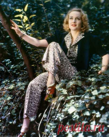 Кэрол Ломбард, 6 октября, 1908
 • 16 января 1942