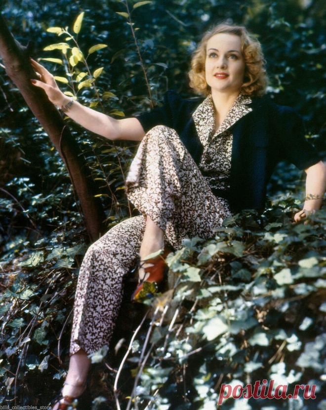 Кэрол Ломбард, 6 октября, 1908
 • 16 января 1942