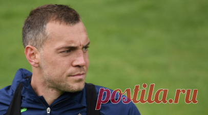 37-летний Дзюба заявил, что пока не намерен завершать карьеру. Нападающий тольяттинского «Акрона» Артём Дзюба ответил на вопрос о будущем в день своего 37-летия. Читать далее