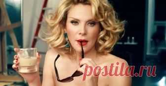 Задумайся!

10 ЗАПОВЕДЕЙ той, кто знает себе цену!
1. Никогда не спорь с идиотом – он опустит тебя до своего уровня, а потом задавит опытом.
2. Никогда не кидай в человека грязью, помни, что до него она может не долететь. А на твоих руках останется.
3. Никогда не сомневайтесь в своей привлекательности. Помни: весы врут, люди завидуют, а зеркало вообще кривое.

4. Никогда не говори: «Я ошиблась», лучше скажи: «Надо же, как интересно получилось…»
5. Никогда не роняй достоинс...