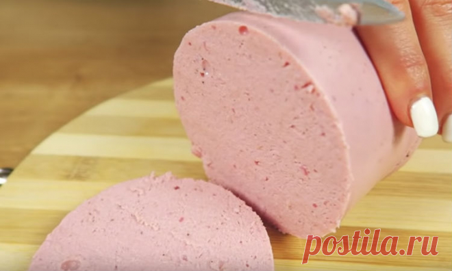 Берем 200 граммов мяса и целая гора колбасы в холодильнике