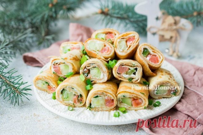 Из блинов можно приготовить вкусную, красивую и оригинальную закуску - блинные роллы с семгой, рецепт с фото которых я вам сегодня расскажу. Дополнительно в начинку можно добавить авокадо или икру летучей рыбы.