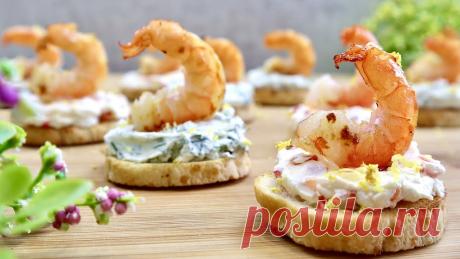 Закуски с креветками на праздничный стол. Новогоднее меню 2022 / Snacks with shrimp. Eng sub Ингредиенты:креветки - 10 шт.багет - 10 пластиковтворожный сыр - 140 грперец болгарский - 30 грукроп - 2-3 веточкичеснок - 2-3 зубчикасливочное масло - 10 грсоль - по вкусуперец - по вкусуцедра лимона