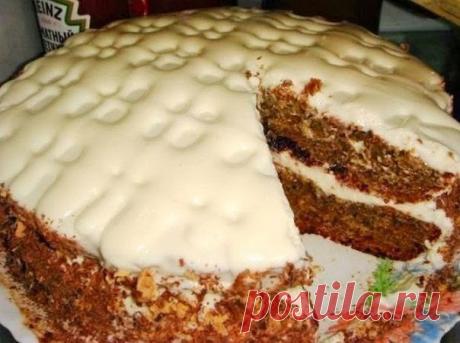 Самый вкусный и быстрый торт Ингредиенты: яйца – 2 шт.сахар - 1 ст.молоко – 1 ст.варенья – 1 ст. (ежевика, черная смородина, слива или черника)соды – 2 ч.л.2 ст. муки Крем для торта: сметана – 2 ст.сахарная пудра – 1/2 ст.