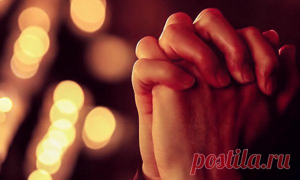 Как правильно возносить молитву «Отче Наш»: основные каноны Со слов автора. Я давно занимаюсь чтением православной литературы и изучением молитв. Сегодня я познакомлю вас с известной всем молитвой «Отче наш». 
Я расскажу, как правильно ее читать, в каких случа...