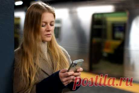 В Харькове приостанавливали движение поездов метро. В течение получаса метро работало только как укрытие.