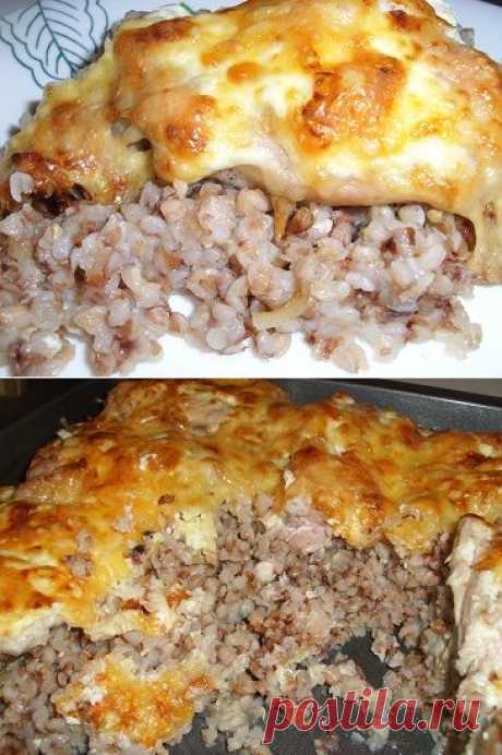 Курица с гречкой, запеченная в духовке под сырной корочкой