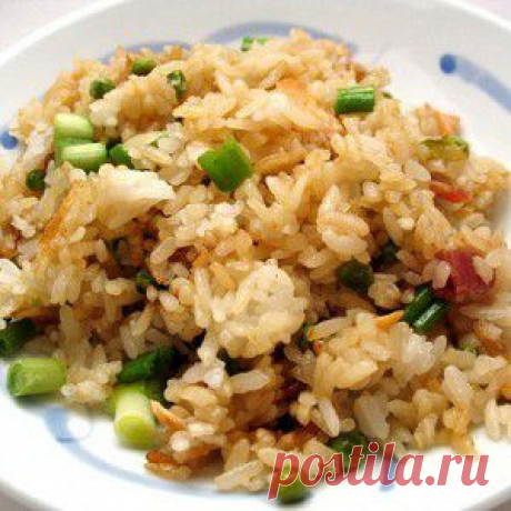 Жареный рис с яйцом и беконом - BestCook