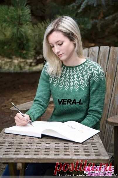 Лопапейса с несложным узором

#лопапейса@knit_best, #жаккардовый_пуловер@knit_best

Источник: https://www.liveinternet.ru/community/rss_elenapro/po.. Описание вязания: Показать полностью...
Набрать на спицы 96 п. и связать резинкой 1 х 1 3 см, равномерно прибавив в последнем ряду 20 п. = 120 п. Продолжить работу следующим образом: кром., 26 п. резинки, * 22 п. аранских узоров, 13 п. по схеме 1, 13 п. узора по схеме 2, 13 п. схемы 3, 13 п. раппорта по схеме 4, 13 п. лиц. глади, 13 п..по схеме 1…