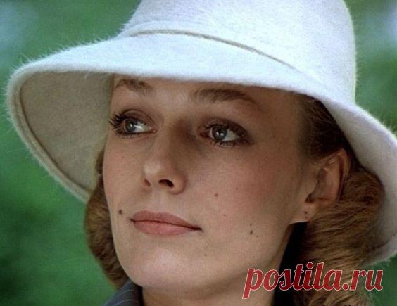 Наталья Андрейченко именинница: как сложилась жизнь лучшей в мире няни Мэри Поппинс