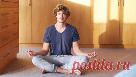 Как открыть сердечную чакру. Сердечная чакра, называемая Анахата, — это четвертая и средняя чакра. Центральная чакра, расположенная в центре тела над сердцем, является источником сострадания и любви. Если вам трудно сопереживать другим, или вы чувствуете беспокойство, горькость или раздражительность, ваша сердечная чакра может быть заблокирована. К счастью, есть некоторые вещи, которые вы можете сделать, чтобы открыть свою сердечную чакру и снова обрести чувство покоя и принятия.