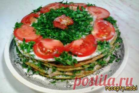 Кабачковый торт с помидорами – как приготовить быстро и вкусно

✅Ингредиенты 
Для коржей: 
молодые кабачки среднего размера – 600 г; 
яйца сырые – 2 шт; 
молоко – 1 стакан; 
мука – 2 стакана; 
разрыхлитель для теста – 1 чайная ложка; 
соль – 1,5 чайных ложки; 
сахар – 1 чайная ложка; 
молотые перцы, базилик, мускатный орех (по вашему вкусу) – по ¼ чайной ложке; 
куркума для красивого цвета коржей – 1 чайная ложка;