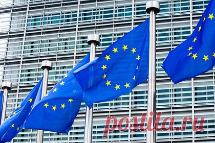 Страны ЕС согласились ограничить поездки дипломатов из России внутри блока