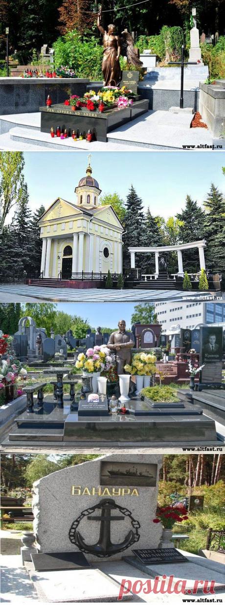 Знаете для чего существуют поэты? Для того, чтобы не стыдно было говорить самые большие вещи. (Марина Цветаева)