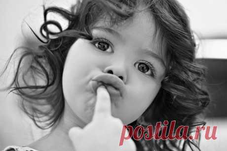 Почему детей с дефектами речи становится все больше - Parents.ru Еще 30 лет назад речевые дефекты были у каждого 4-го ребенка дошкольного возраста, а сегодня трудно найти дошкольника без нарушений речи. Почему это происходит, кто виноват и что с этим делать - рассказывают логопеды и дефектологи