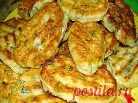 Готовим легко и просто!...жмите на фото...: Оладьи с яйцом и зелёным луком!
