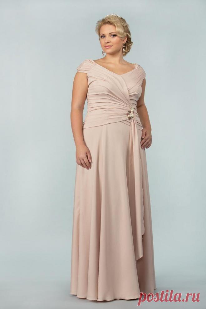 Вечерние платья для полных: 100+ фото красивых моделей и фасонов