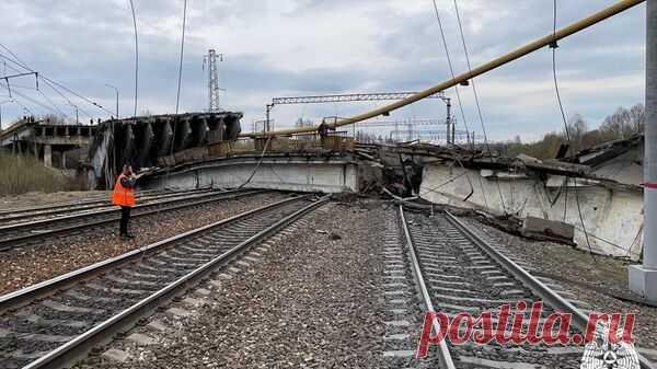 Последствия обрушения путепровода в Вязьме ликвидируют более 130 человек