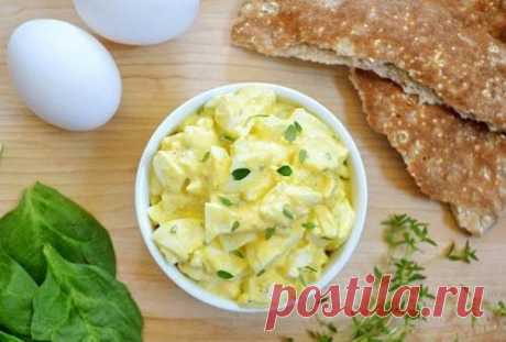 Салат с кальмарами и яйцом - рецепт с фото / Простые рецепты