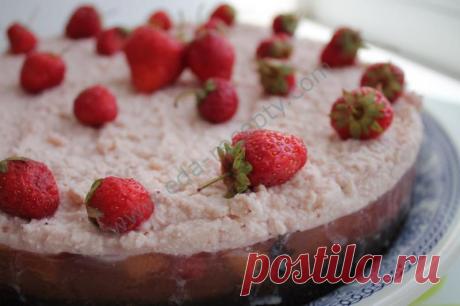 Кулинарный рецепт Торт с маскарпоне и клубникой с фото