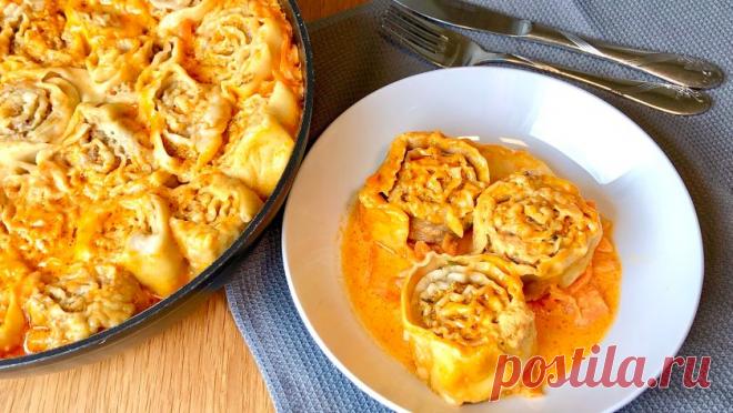 Pelmeni mit Soße - Leckere Teigröllchen mit Hackfleisch -