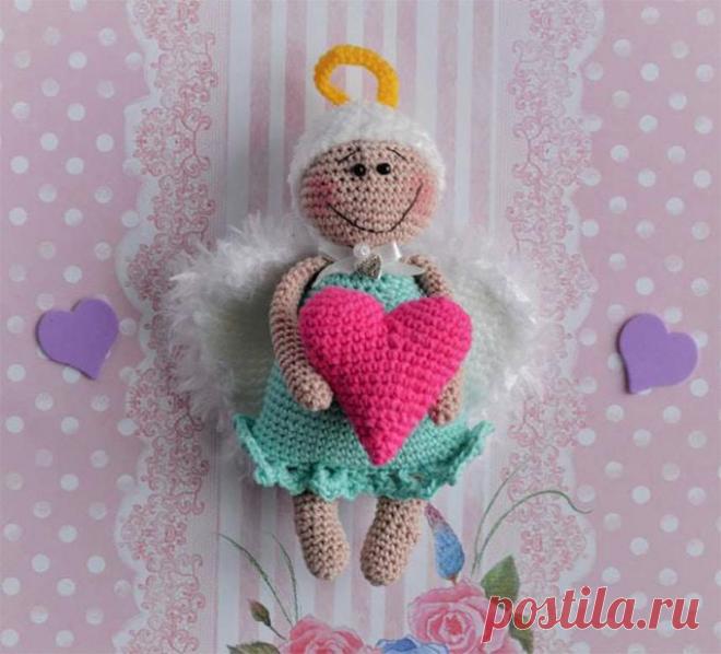 Бесплатный мастер-класс по вязанию Волшебный ангелок крючком. Автор описания - Соня Ванина. 🧶Схемы вязания игрушек IRINELY.ART🧵