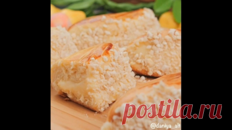 Я в школе их переела, ну очень они вкусные. булочки "Лакомка"