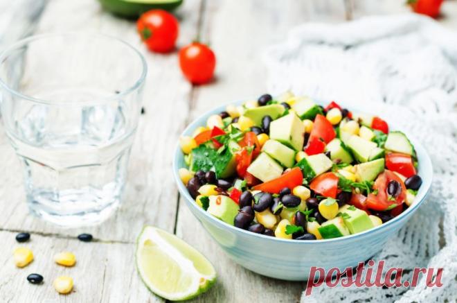 Салат с авокадо: самые вкусные рецепты от Шефмаркет