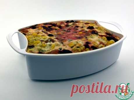 Яичная запеканка со свеклой. Вкусное, сытное и полезное блюдо, которое рекомендую всем попробовать, если у вас есть пароварка. Пригодится рецепт как в сезон кукурузы, так и зимой - с консервированной кукурузой. Ингредиентами являются доступные продукты, которые есть почти в каждом холодильнике/погребе.