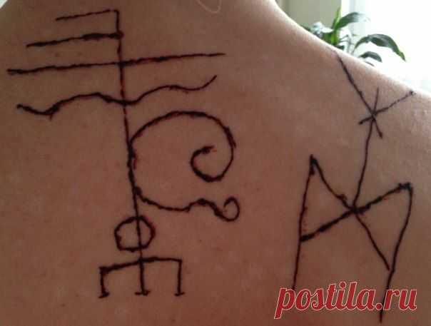 Где и как рисовать руны на теле.